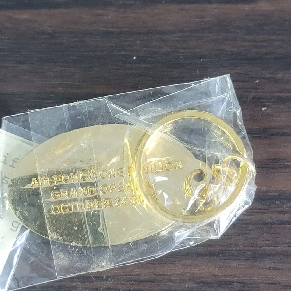 Air Force One Reagan Presidential Library Foundation Keychain ring Collectors